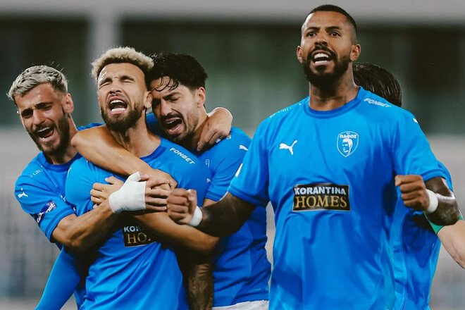 Динамо і Шахтар отримали суперників, смерть Дальмаєр, перемоги Еліни і Юлії