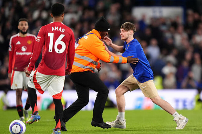 Кукурелья знову забив на Стемфорд Брідж, МЮ встановив чергові антирекорди