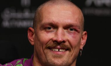 Легенда бокса назвал место Усика в рейтинге лучших супертяжей в истории