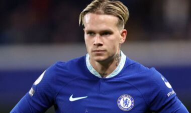 Мудрик сменил ник в Steam на нецензурный мем по CS