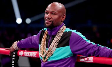 Floyd Mayweather called the boxer who is now better than Usik