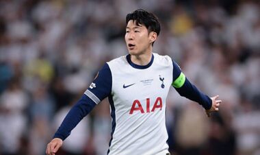 Сон Хин Мін – один з шести гравців Тоттенгема з покером в матчі АПЛ