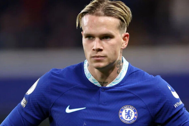 Мудрик сменил ник в Steam на нецензурный мем по CS