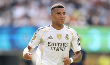 Список французских игроков с лучшим коэффициентом голов за матч в XXI веке