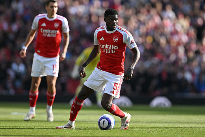 Ексгравець Арсенала визначився з новим клубом. Його хотіла Барселона