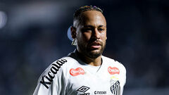 Neymar: He is the best player I saw. He does not need a gold ball