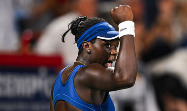 Определена первая полуфинальная пара большого турнира WTA 1000 в Монреале