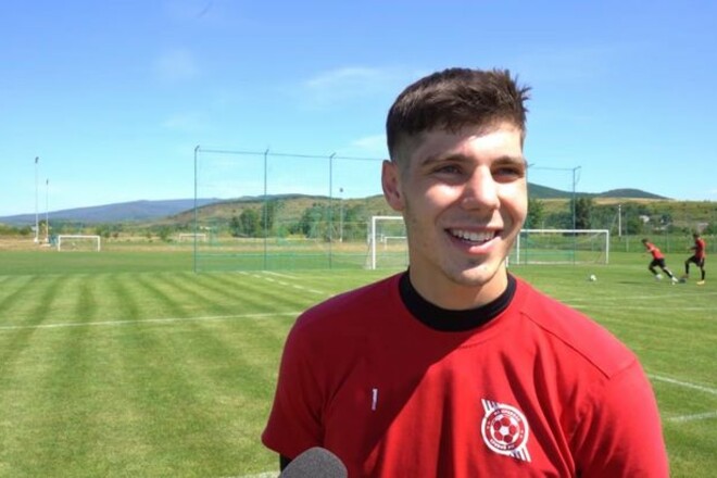 ФОТО. Новая пара: Голкипер Кривбасса женился на своей любимой