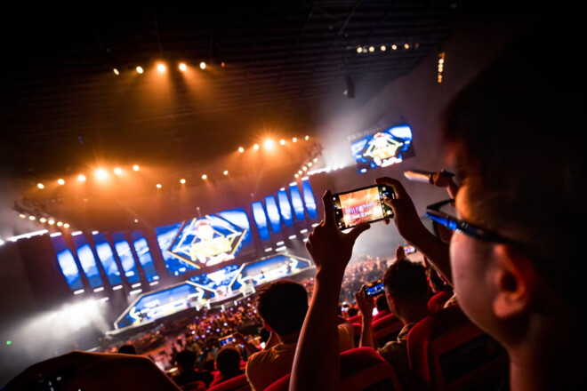 Стало известно, кто получит инвайты на IEM Chengdu по CS2