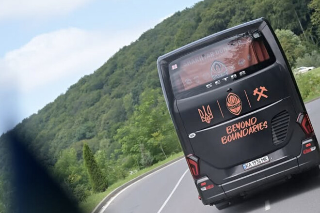 ВІДЕО. Шахтар розпочав шлях до Афін на гру Ліги Європи