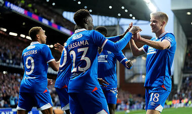 Рейнджерс відвантажив три м'ячі Вікторії у кваліфікації Ліги чемпіонів