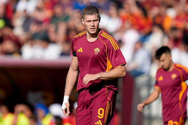 Два клуби АПЛ борються за підписання Довбика