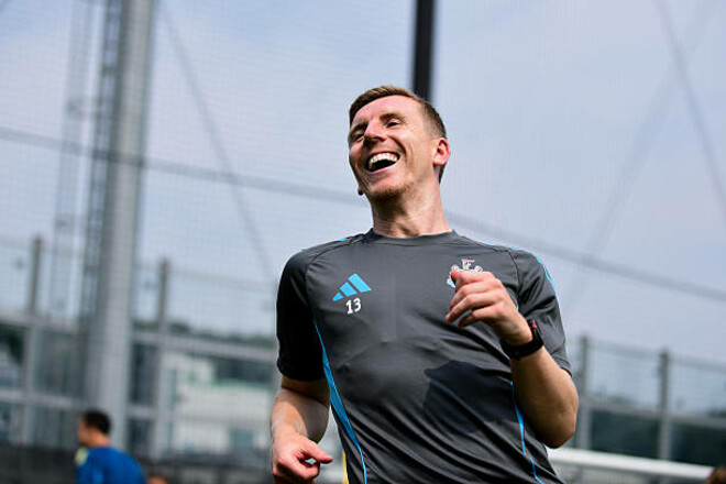 Ньюкасл після турне в Південній Кореї забув Метта Таргетта в Сеулі