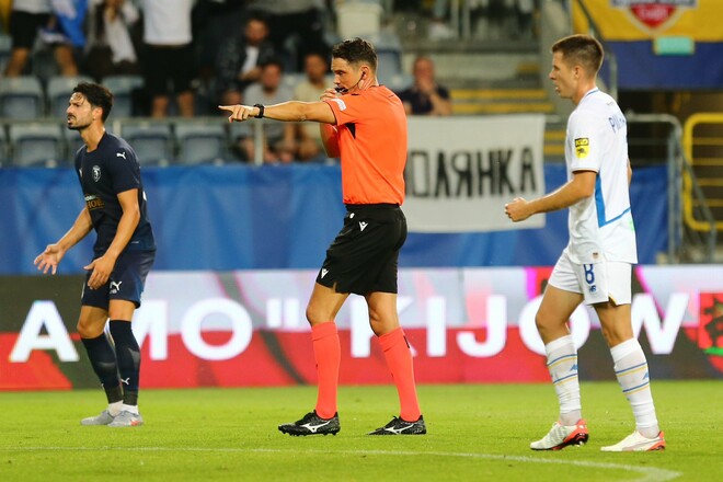 Український тренер: «Падіння Ваната? В УПЛ поставили б пенальті»