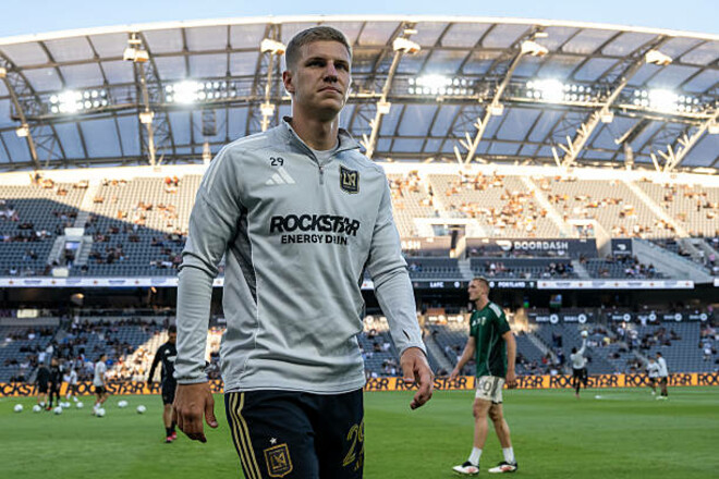 Кубок ліг: перший асист Смолякова, топ-матч від Синчука, резерв Чеберка