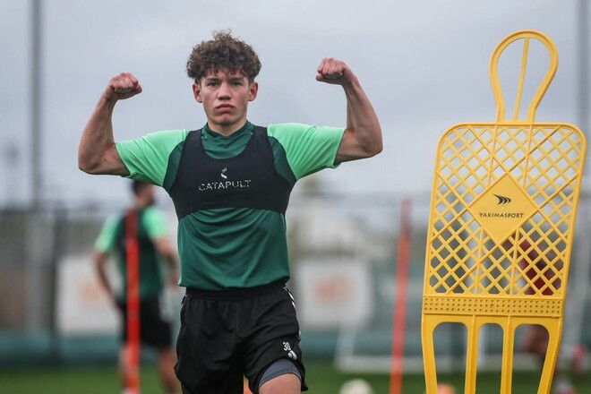 Є два варіанти. Український легіонер залишився без клубу в Європі