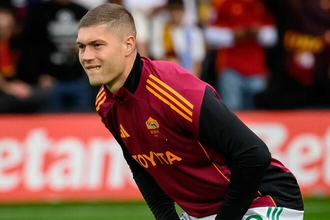 Рома визначила, куди готова продати Артема Довбика