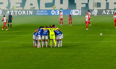 Dynamo potential rival. Lech and Tsrvena Stir held the first match in the Champions Leader