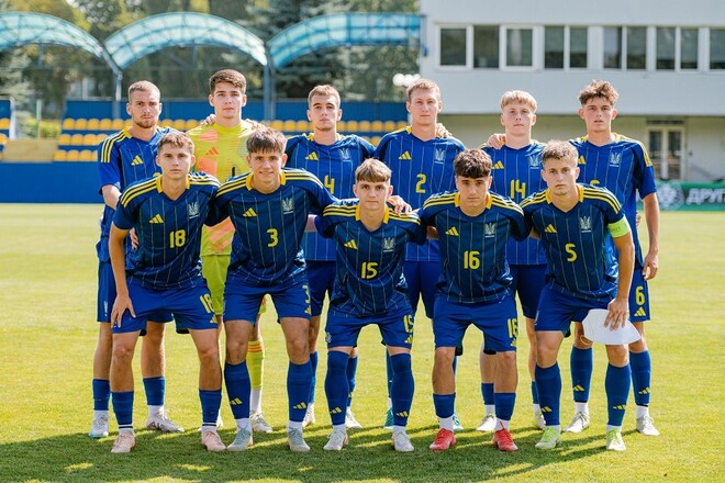 ФОТО. Збірна України U-19 зіграла внічию з резервістами Лівого Берега