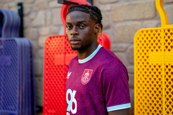 ОФІЦІЙНО. Челсі продав півзахисника новачку АПЛ за чималу суму