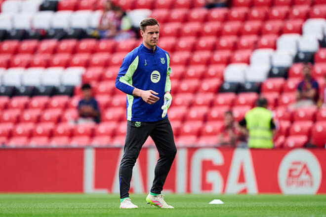 ОФІЦІЙНО. У Барселоні прийняли несподіване рішення щодо легенди клубу