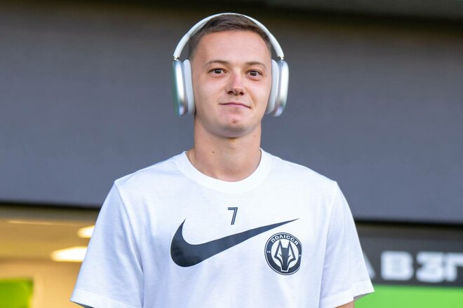 ФОТО. Полесье прибыло на стадион и готовится к игре Лиги конференций