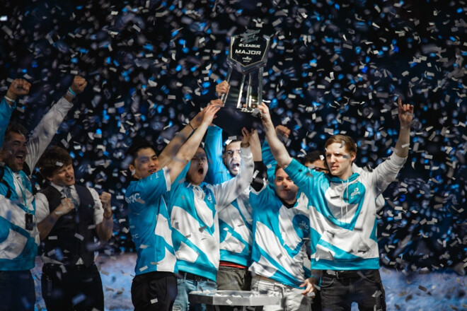 Чемпион мейджора завершил карьеру после 13 лет в профессиональном CS