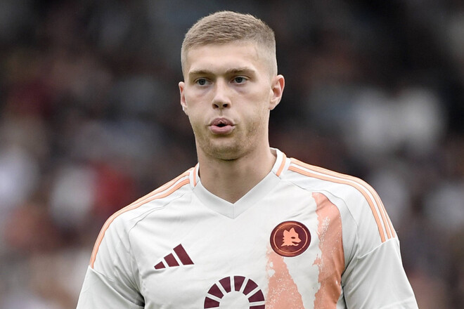 Довбик рассказал, какую травму он получил. Сыграет ли за Украину в Канаде?