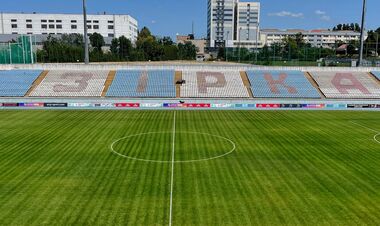 Всем в укрытие. Матч между Полтавой и Вересом остановлен из-за тревоги