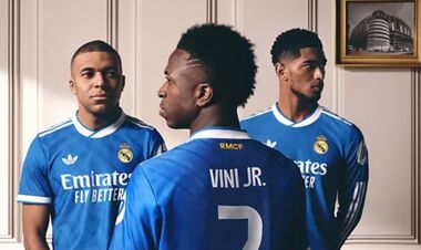 ФОТО. Реал представил третий комплект формы на сезон 2025/26