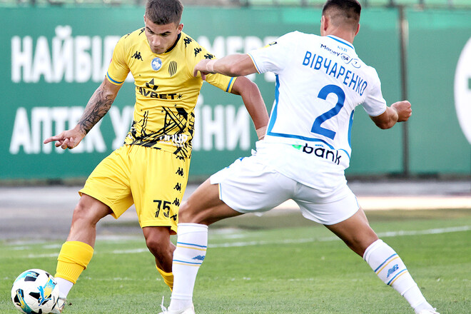 Тренер Руху пояснив фіаско у матчі проти Динамо: «Мене це обурило»