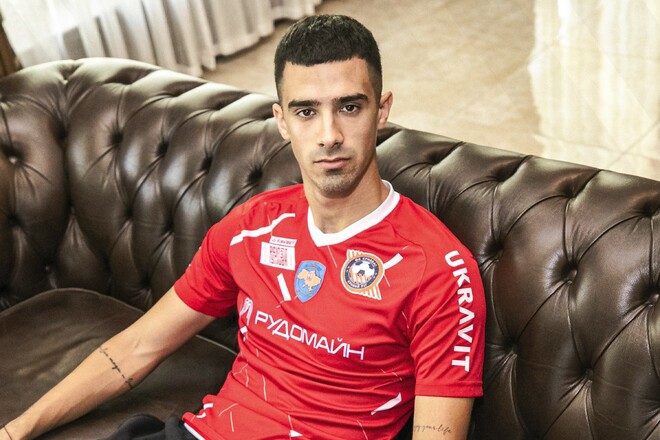 Легионер-полузащитник покинет клуб УПЛ из-за конфликта с главным тренером