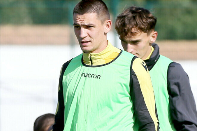 Покинул Украину. После матча с Динамо игрок Руха попрощался с командой