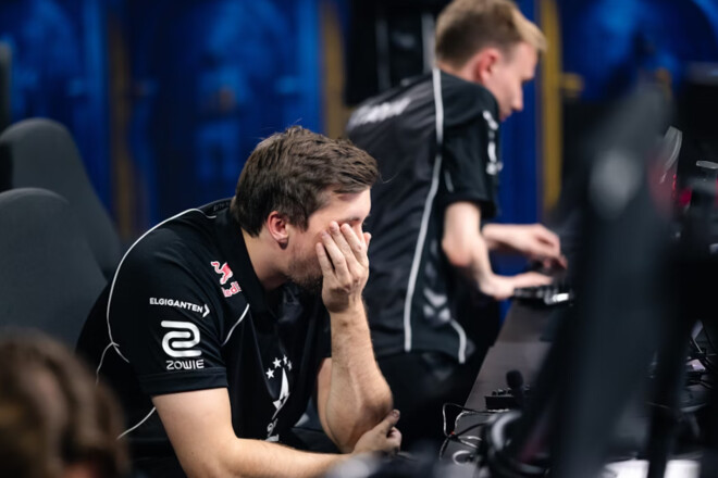 «Результаты пошли на спад». Аналитик о Astralis перед матчем с NAVI