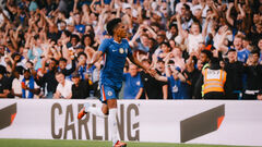 The 18-year-old newcomer brought Chelsea victory in sparring with Bayer