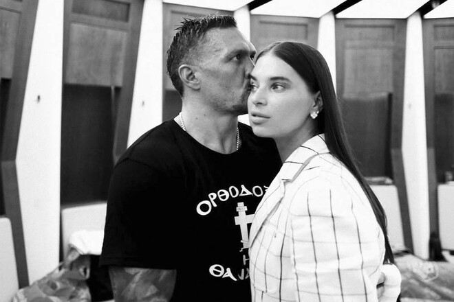 ФОТО. Милота дня. Катерина та Олександр Усик вразили романтичним знімком