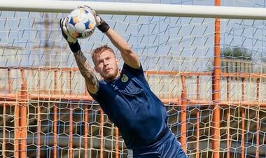 Металіст та Інгулець проводять матч другого туру. Стартові склади