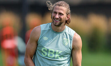 Стало відомо, коли ПСЖ офіційно підпише Забарного