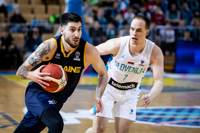 Победа сборной в баскетболе, зарплата Забарного в ПСЖ, разгром от Костюк