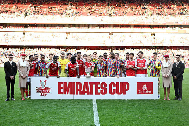 Спаринги, 9 серпня. Матч Emirates Cup, асист Циганкова, травма Миколенка