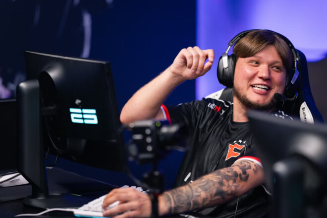 S1mple назвав причину своєї поганої гри у дебютному матчі за новий клуб