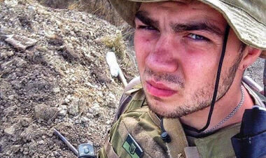 Склоним головы. Героический фанат Шахтера до ДАП добрался поверх брони