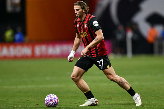 Стало известно, как Сафонов отреагировал на трансфер Забарного в ПСЖ