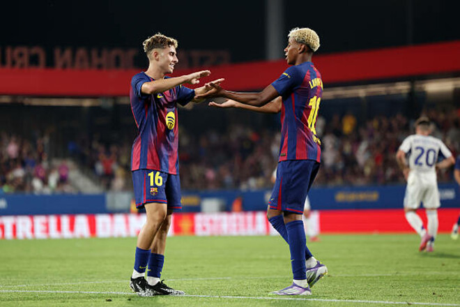 Дубли Фермина и Ямаля. Барселона разгромила Комо в предсезонном спарринге