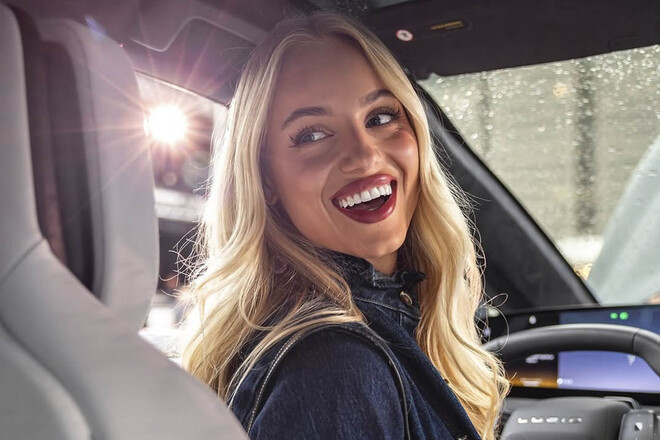 ФОТО. Найгарячіша футболістка Європи вразила новими знімками