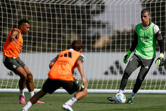 Мадридський Реал провів таємний матч перед стартом сезону в Іспанії