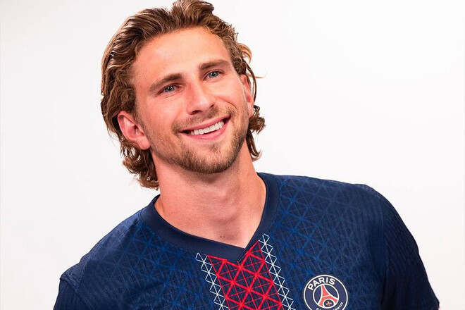 ВИДЕО. Забарный обратился к болельщикам ПСЖ