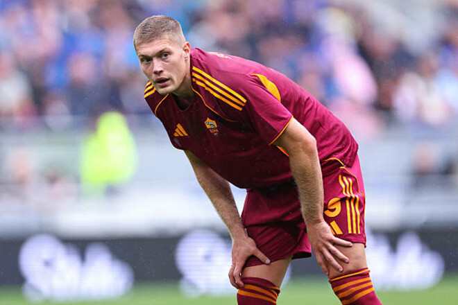 Довбик близький до переходу в АПЛ. За нього дають великі гроші