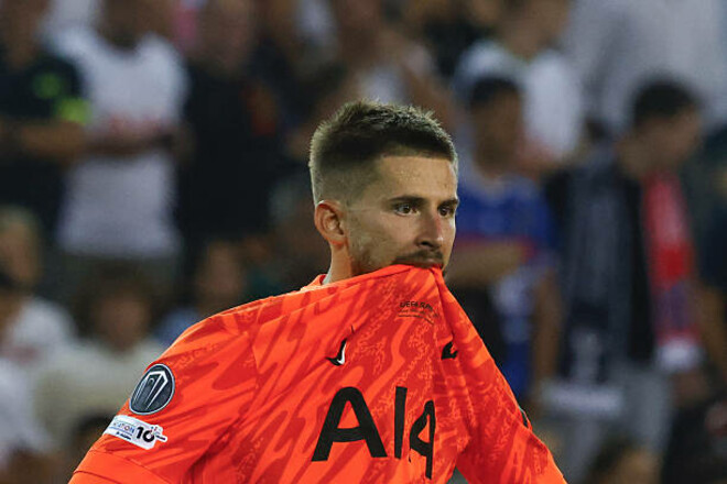 Голкипер Тоттенхэма: «Это обидное поражение, которое очень тяжело принять»