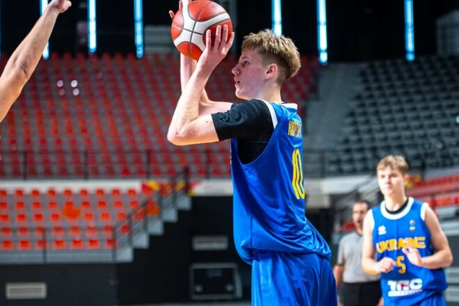 Бельгія U-16 – Україна U-16. Дивитися онлайн. LIVE трансляція